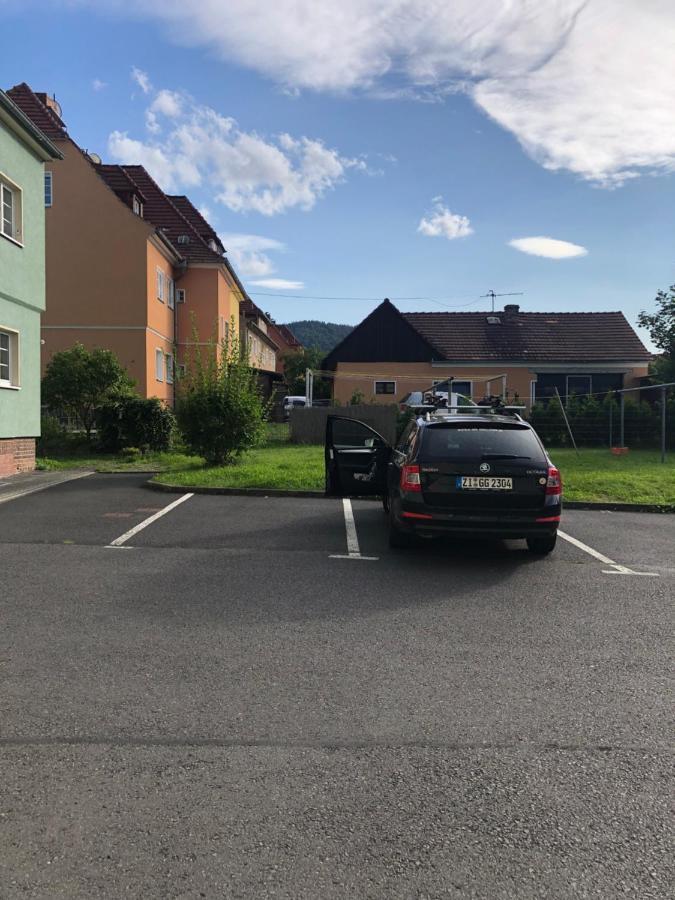 Ferienwohnung 60Er Jahre Design Apartment - 65Qm Fewo Im Zittauer Gebirge - Familienfreundliche Unterkunft Am Bergfuss Zum Toepfer Olbersdorf Екстер'єр фото